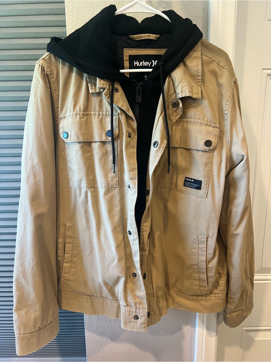 Hurley Men’s Khaki Jacket With Black Hooded Liner